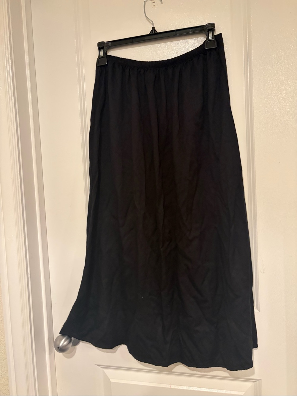 Black Women's Midi Skirt - Classic Elastic Waist